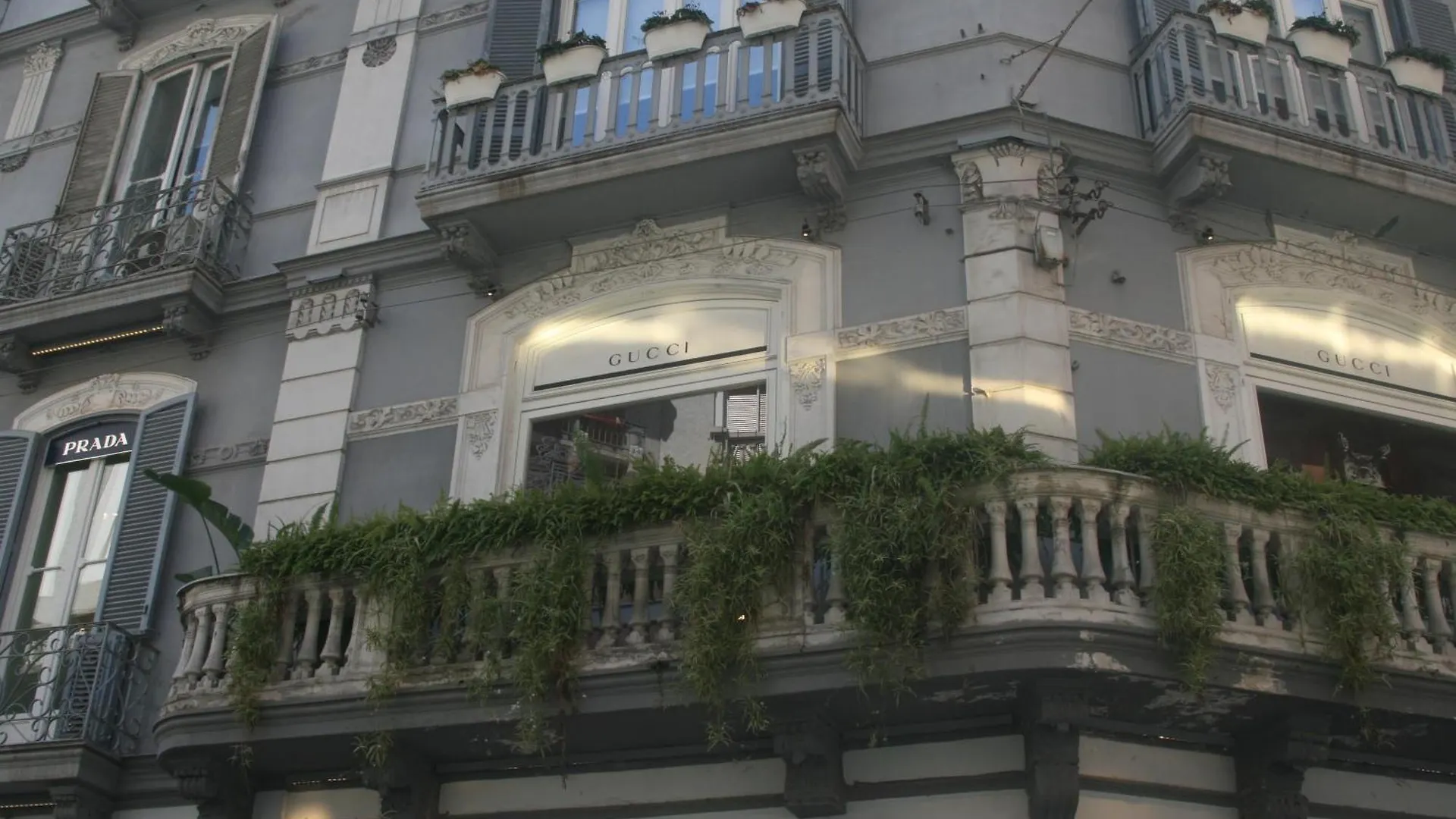 La Dimora Dei Mille Apartment Naples