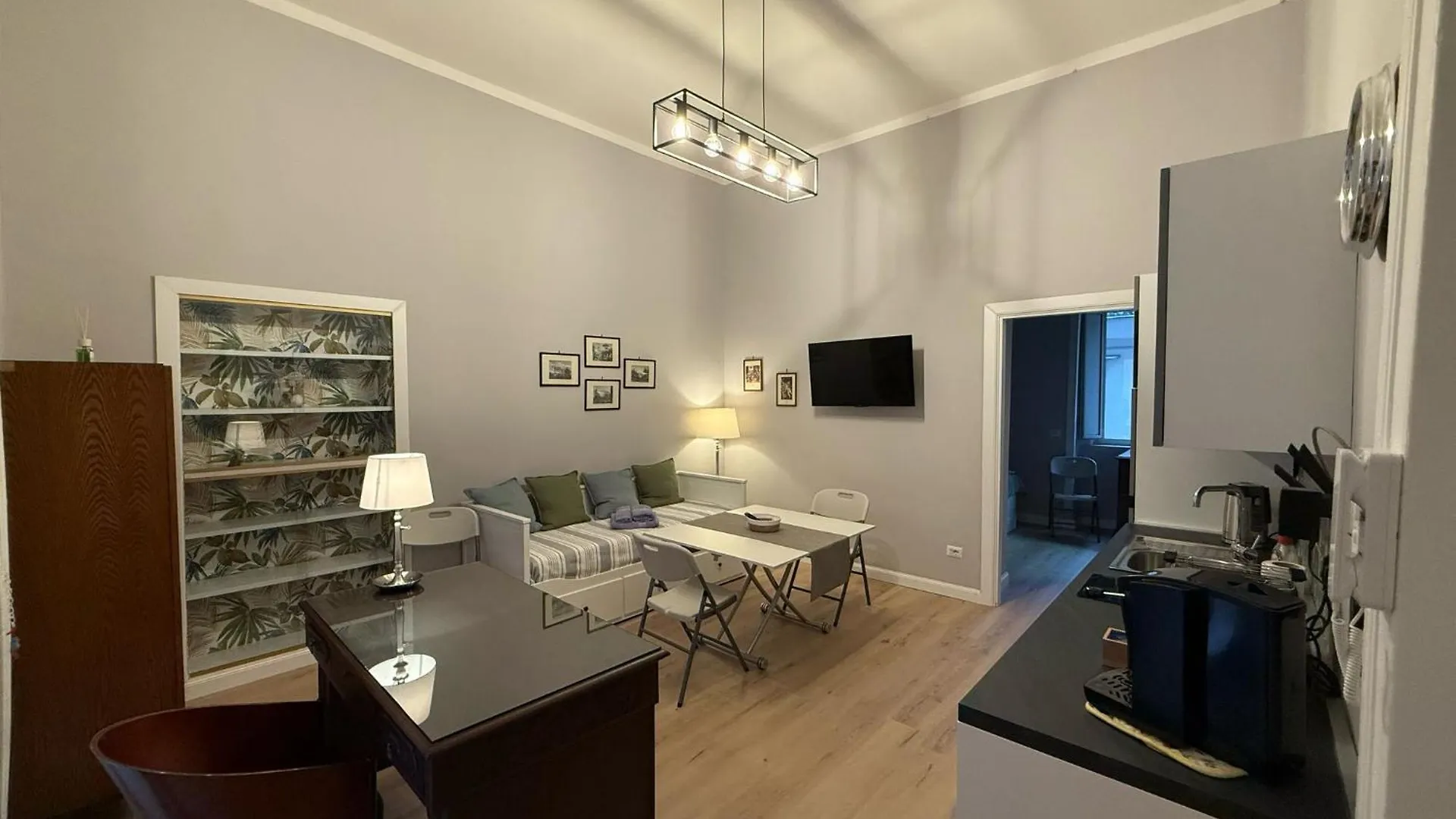 La Dimora Dei Mille Apartment Naples